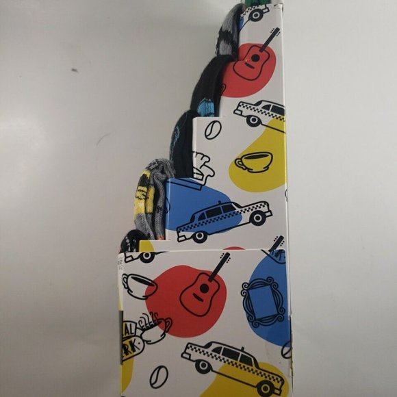 Friends TV Series Mens Themed Crew Socks 6 Pack Shoe Size 8-12 Multicolored - Picture 3 of 4